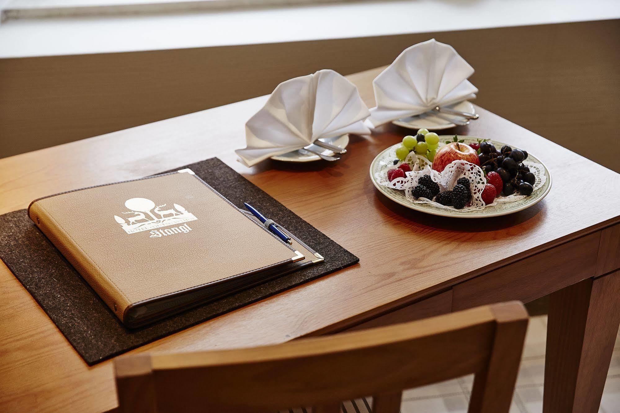 Hotel Gutsgasthof Stangl Vaterstetten Ngoại thất bức ảnh